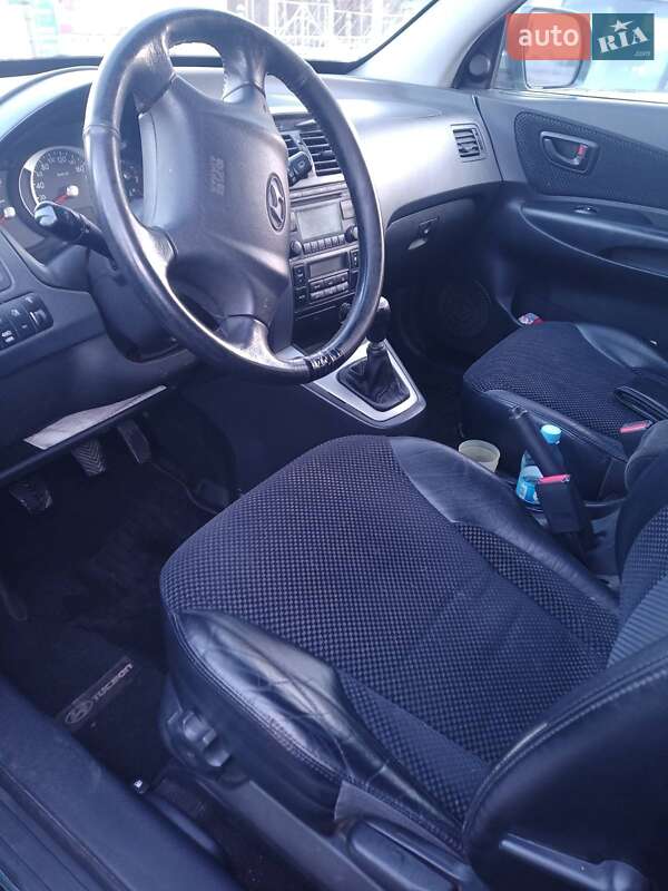 Позашляховик / Кросовер Hyundai Tucson 2011 в Сумах фото 6 Позашляховик / Кросовер Hyundai Tucson 2011 в Сумах