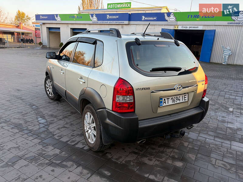 Позашляховик / Кросовер Hyundai Tucson 2006 в Кривому Розі фото 6 Позашляховик / Кросовер Hyundai Tucson 2006 в Кривому Розі
