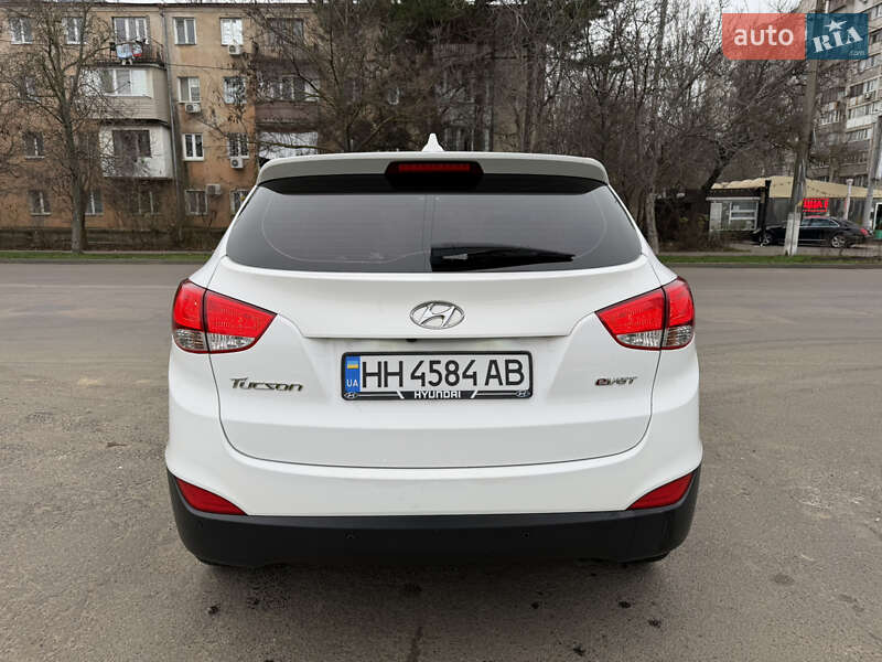 Позашляховик / Кросовер Hyundai Tucson 2014 в Одесі фото 7 Позашляховик / Кросовер Hyundai Tucson 2014 в Одесі