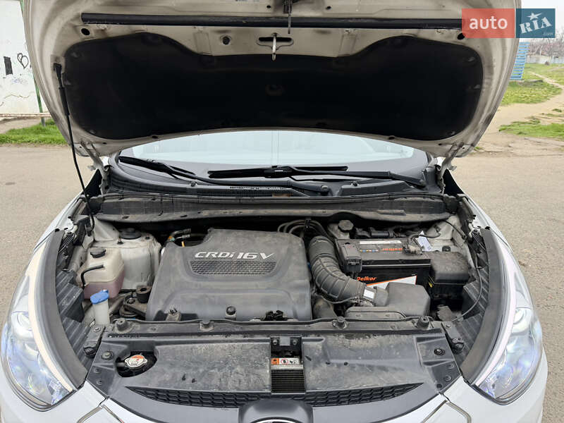 Позашляховик / Кросовер Hyundai Tucson 2014 в Одесі фото 26 Позашляховик / Кросовер Hyundai Tucson 2014 в Одесі