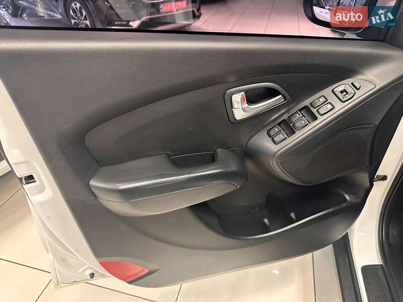 Внедорожник / Кроссовер Hyundai Tucson 2013 в Одессе