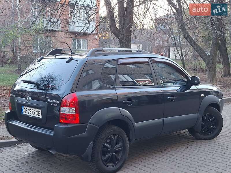 Внедорожник / Кроссовер Hyundai Tucson 2009 в Житомире фото 8 Внедорожник / Кроссовер Hyundai Tucson 2009 в Житомире