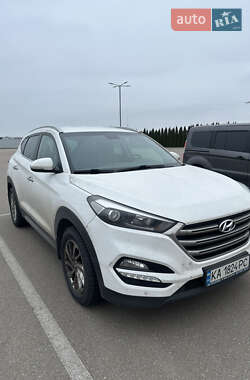 Внедорожник / Кроссовер Hyundai Tucson 2017 в Киеве