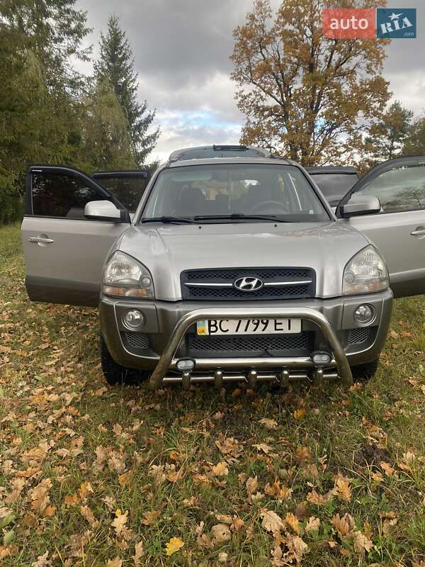 Внедорожник / Кроссовер Hyundai Tucson 2005 в Новояворовске фото 11 Внедорожник / Кроссовер Hyundai Tucson 2005 в Новояворовске