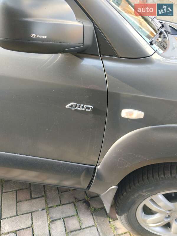 Позашляховик / Кросовер Hyundai Tucson 2008 в Вижниці