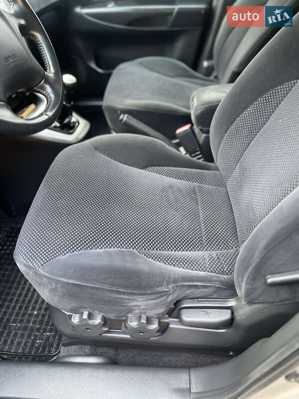 Внедорожник / Кроссовер Hyundai Tucson 2008 в Днепре фото 73 Внедорожник / Кроссовер Hyundai Tucson 2008 в Днепре