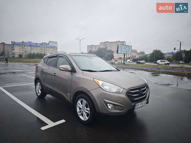 Внедорожник / Кроссовер Hyundai Tucson 2013 в Каменец-Подольском
