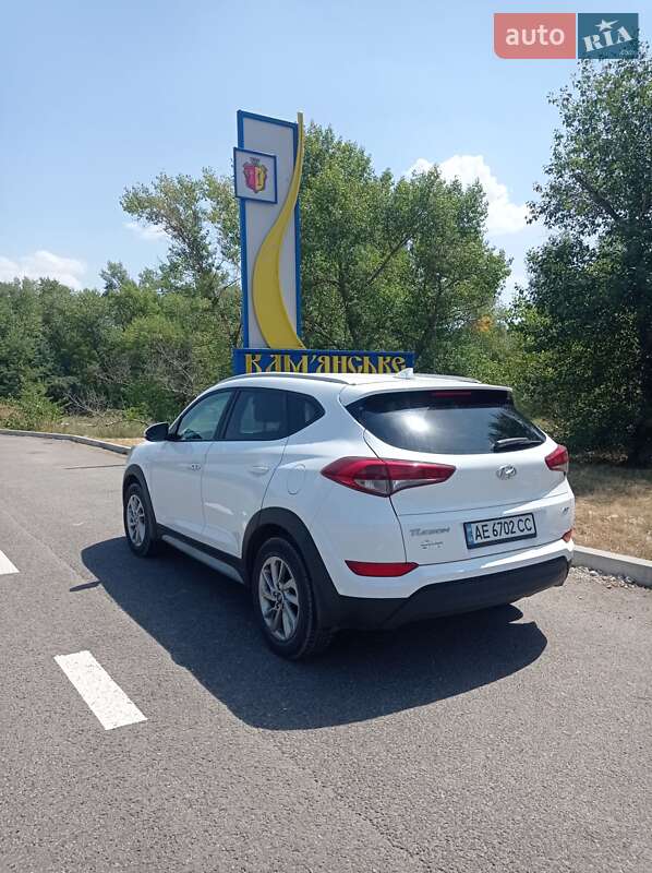 Позашляховик / Кросовер Hyundai Tucson 2016 в Кам'янському