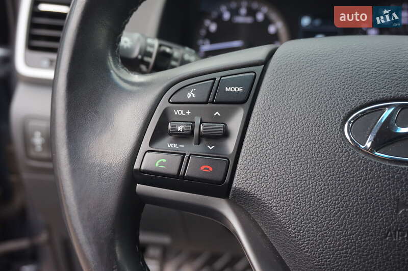 Позашляховик / Кросовер Hyundai Tucson 2015 в Одесі