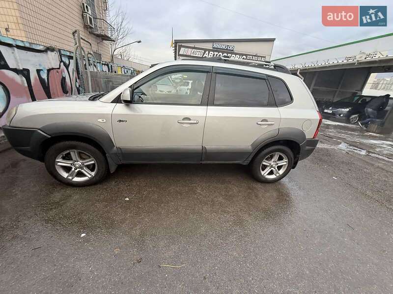 Позашляховик / Кросовер Hyundai Tucson 2007 в Києві