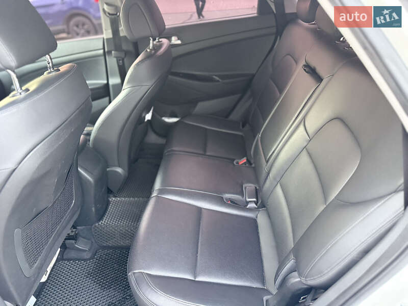 Позашляховик / Кросовер Hyundai Tucson 2015 в Києві фото 13 Позашляховик / Кросовер Hyundai Tucson 2015 в Києві