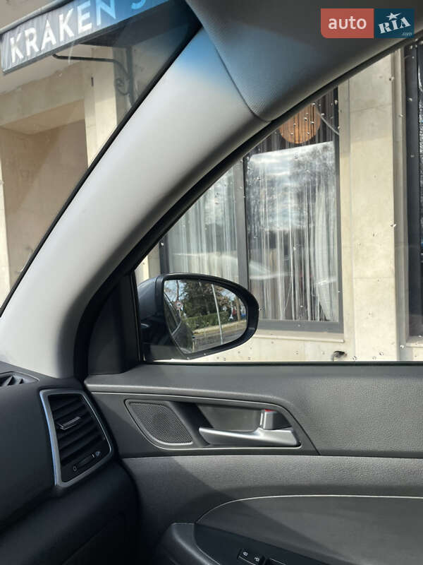 Позашляховик / Кросовер Hyundai Tucson 2016 в Ізмаїлі фото 13 Позашляховик / Кросовер Hyundai Tucson 2016 в Ізмаїлі