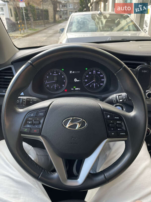 Позашляховик / Кросовер Hyundai Tucson 2016 в Ізмаїлі фото 23 Позашляховик / Кросовер Hyundai Tucson 2016 в Ізмаїлі