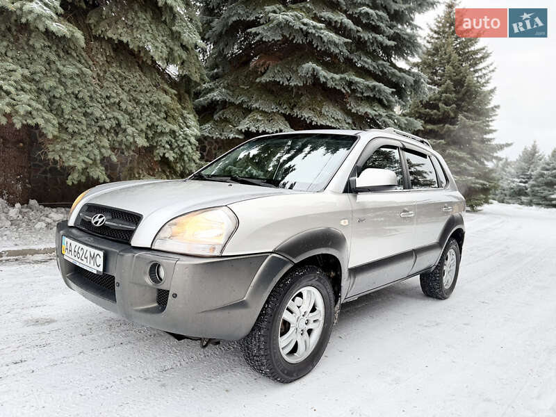 Позашляховик / Кросовер Hyundai Tucson 2006 в Києві