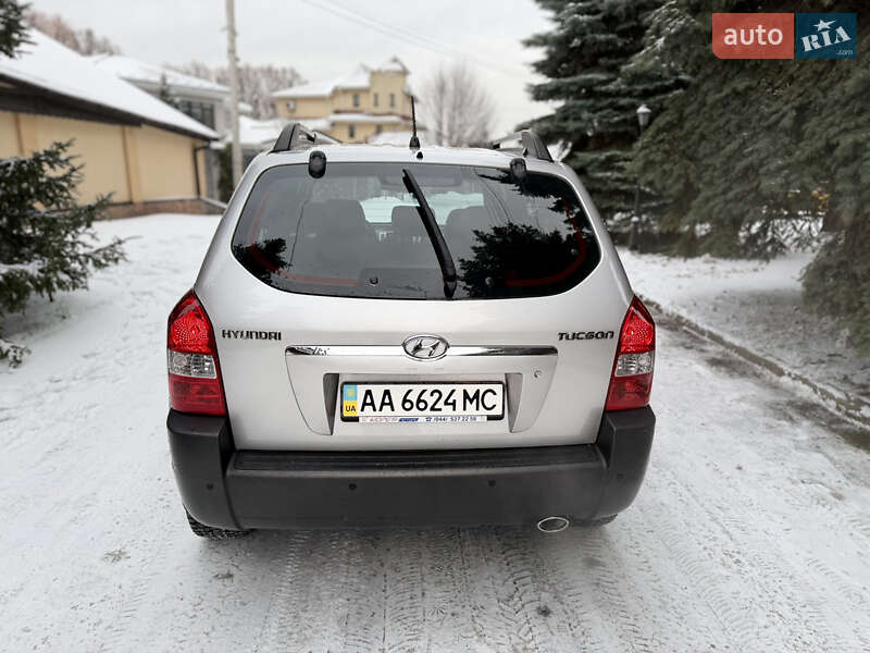 Позашляховик / Кросовер Hyundai Tucson 2006 в Києві