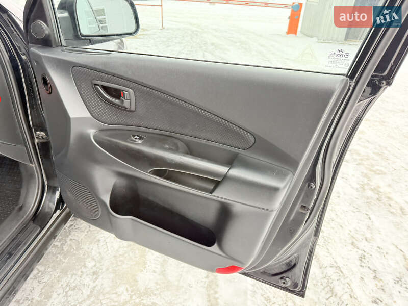 Внедорожник / Кроссовер Hyundai Tucson 2009 в Харькове