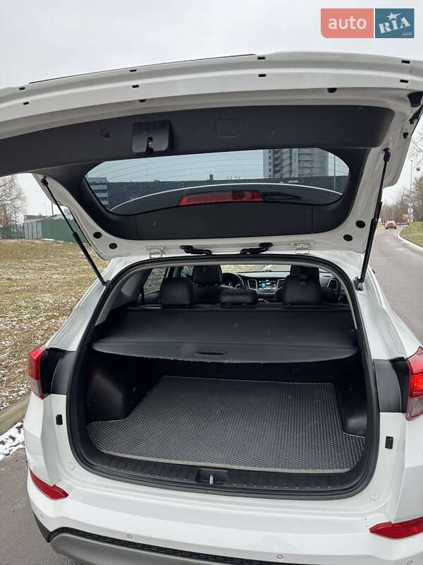 Позашляховик / Кросовер Hyundai Tucson 2017 в Києві фото 32 Позашляховик / Кросовер Hyundai Tucson 2017 в Києві