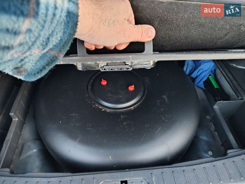 Внедорожник / Кроссовер Hyundai Tucson 2011 в Лебедине