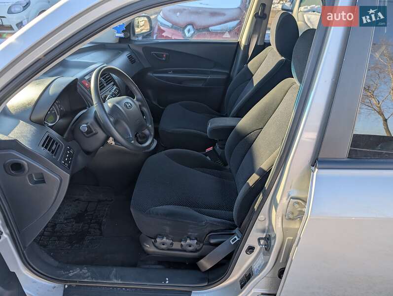 Внедорожник / Кроссовер Hyundai Tucson 2007 в Ровно