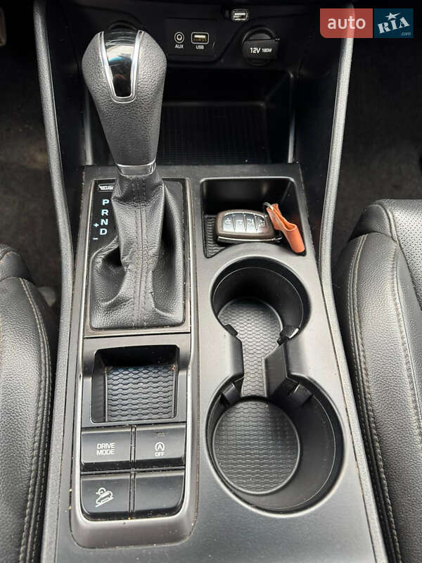 Внедорожник / Кроссовер Hyundai Tucson 2016 в Одессе