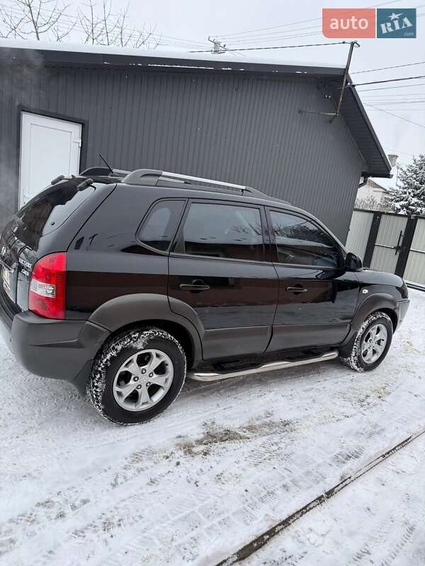 Внедорожник / Кроссовер Hyundai Tucson 2008 в Сокале