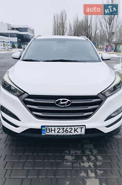 Позашляховик / Кросовер Hyundai Tucson 2016 в Одесі