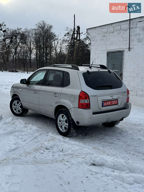 Позашляховик / Кросовер Hyundai Tucson 2009 в Слобожанському фото 11 Позашляховик / Кросовер Hyundai Tucson 2009 в Слобожанському