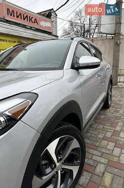 Внедорожник / Кроссовер Hyundai Tucson 2017 в Днепре