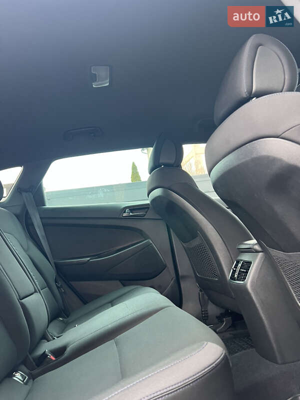 Внедорожник / Кроссовер Hyundai Tucson 2018 в Львове фото 32 Внедорожник / Кроссовер Hyundai Tucson 2018 в Львове