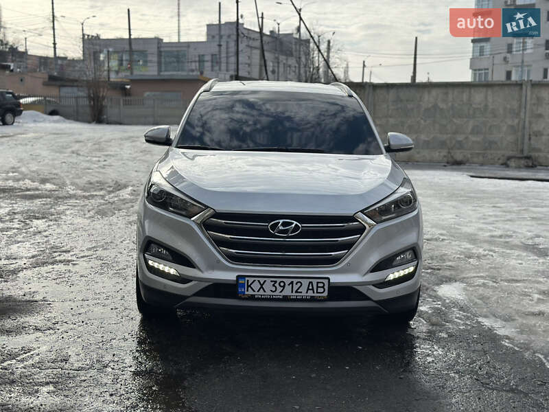 Внедорожник / Кроссовер Hyundai Tucson 2015 в Харькове