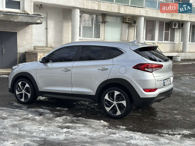Внедорожник / Кроссовер Hyundai Tucson 2015 в Харькове