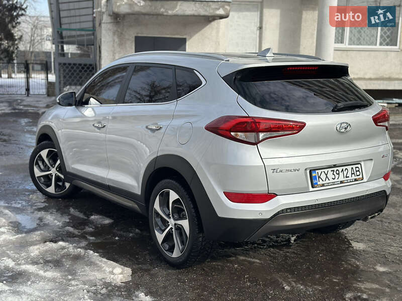 Внедорожник / Кроссовер Hyundai Tucson 2015 в Харькове