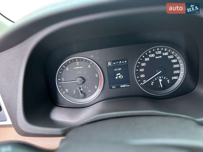 Внедорожник / Кроссовер Hyundai Tucson 2015 в Харькове