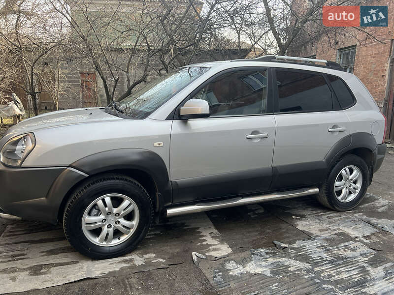 Внедорожник / Кроссовер Hyundai Tucson 2006 в Днепре фото 51 Внедорожник / Кроссовер Hyundai Tucson 2006 в Днепре