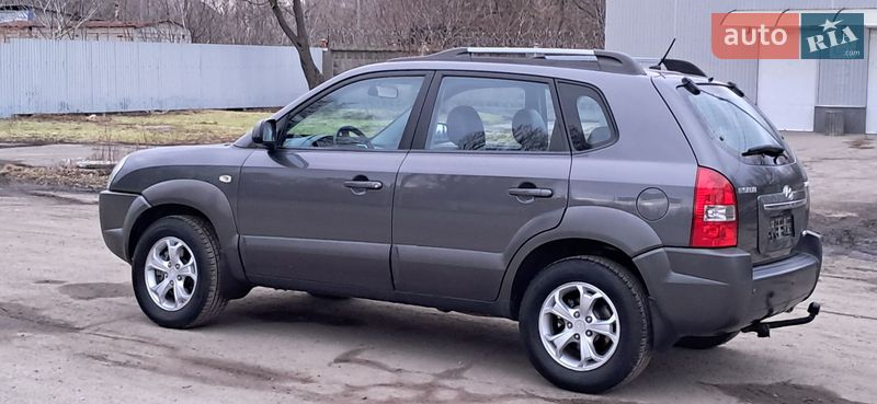Внедорожник / Кроссовер Hyundai Tucson 2008 в Желтых Водах фото 4 Внедорожник / Кроссовер Hyundai Tucson 2008 в Желтых Водах