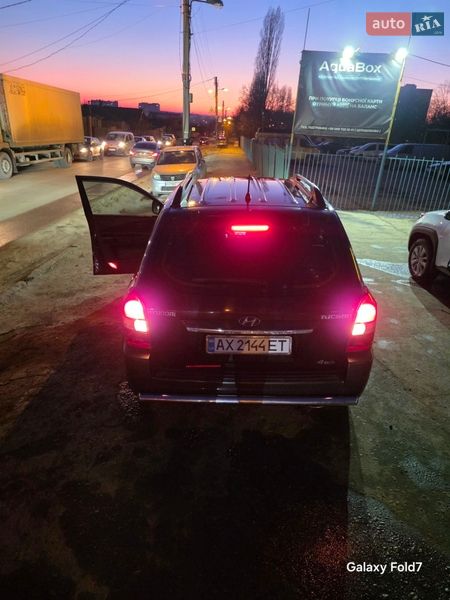 Внедорожник / Кроссовер Hyundai Tucson 2011 в Харькове