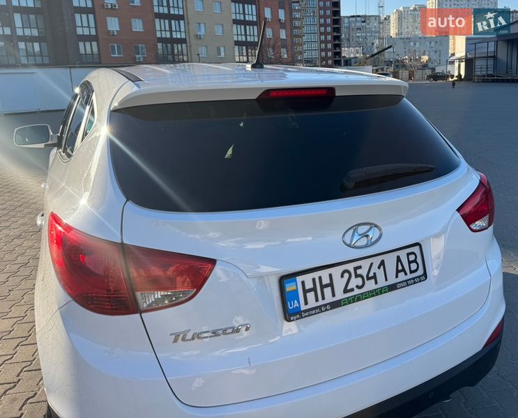 Внедорожник / Кроссовер Hyundai Tucson 2015 в Одессе