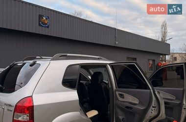 Внедорожник / Кроссовер Hyundai Tucson 2004 в Раздельной