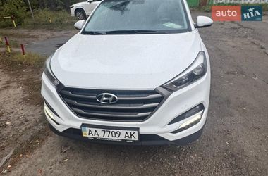 Позашляховик / Кросовер Hyundai Tucson 2016 в Києві