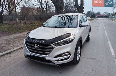 Внедорожник / Кроссовер Hyundai Tucson 2015 в Черновцах
