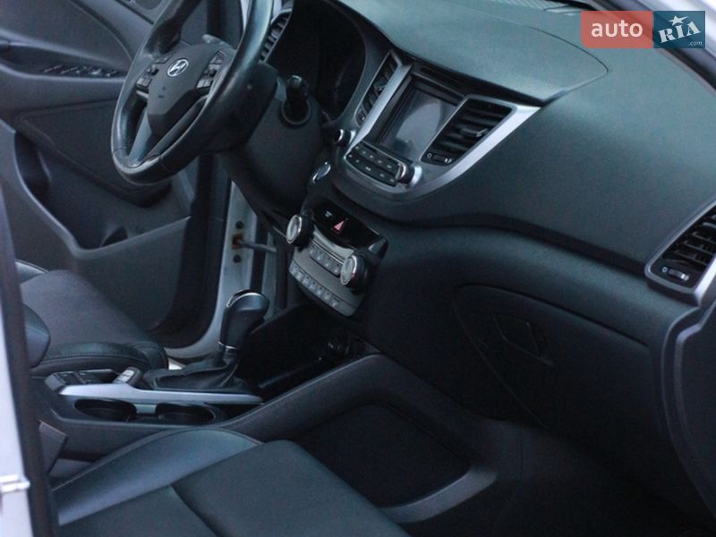 Внедорожник / Кроссовер Hyundai Tucson 2016 в Киеве