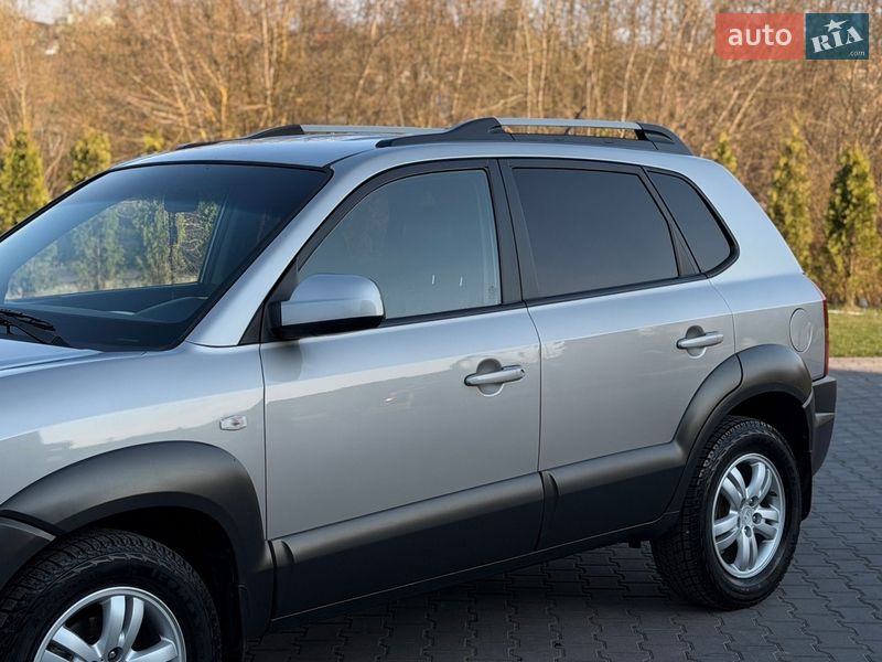 Внедорожник / Кроссовер Hyundai Tucson 2008 в Зборове