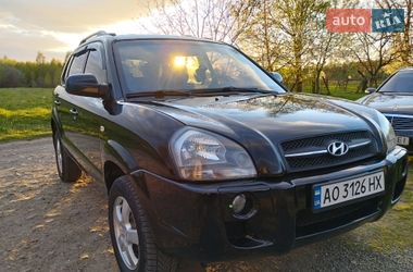 Внедорожник / Кроссовер Hyundai Tucson 2004 в Белках