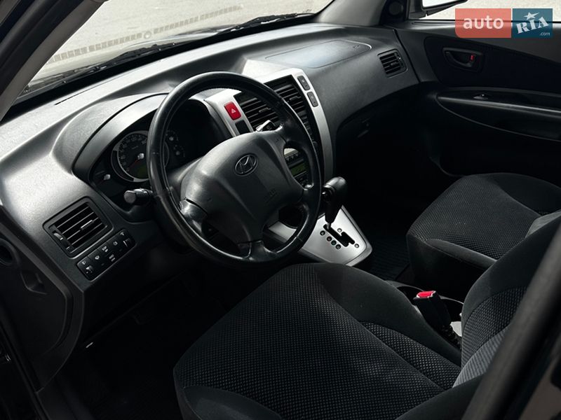 Позашляховик / Кросовер Hyundai Tucson 2008 в Києві