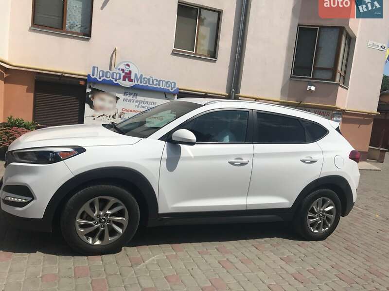 Внедорожник / Кроссовер Hyundai Tucson 2015 в Ивано-Франковске фото Внедорожник / Кроссовер Hyundai Tucson 2015 в Ивано-Франковске