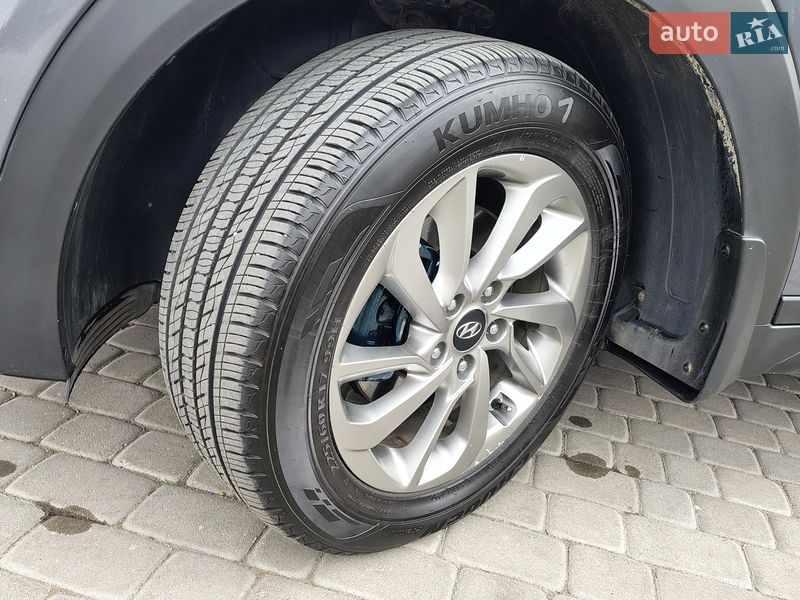 Позашляховик / Кросовер Hyundai Tucson 2016 в Старокостянтинові
