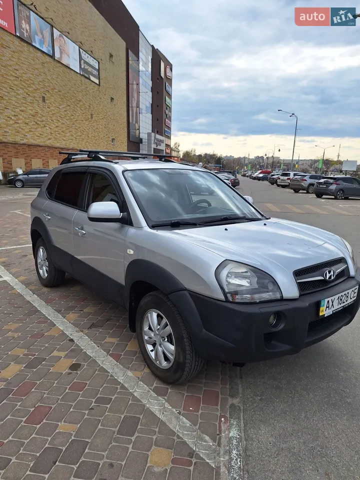 2010 Hyundai Tucson - мініатюра 35