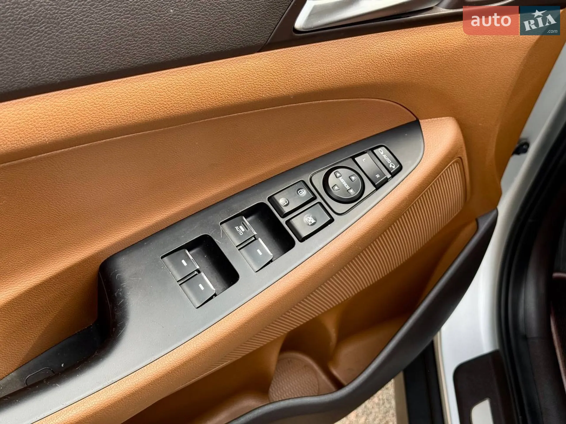 2015 Hyundai Tucson - мініатюра 41