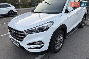 Внедорожник / Кроссовер Hyundai Tucson 2016 в Киеве