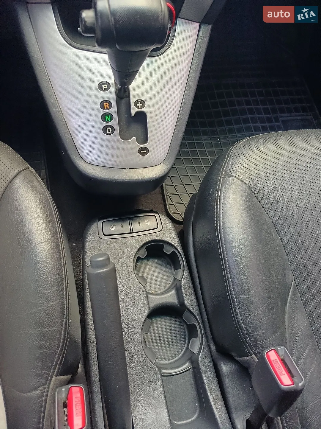 2010 Hyundai Tucson - мініатюра 25